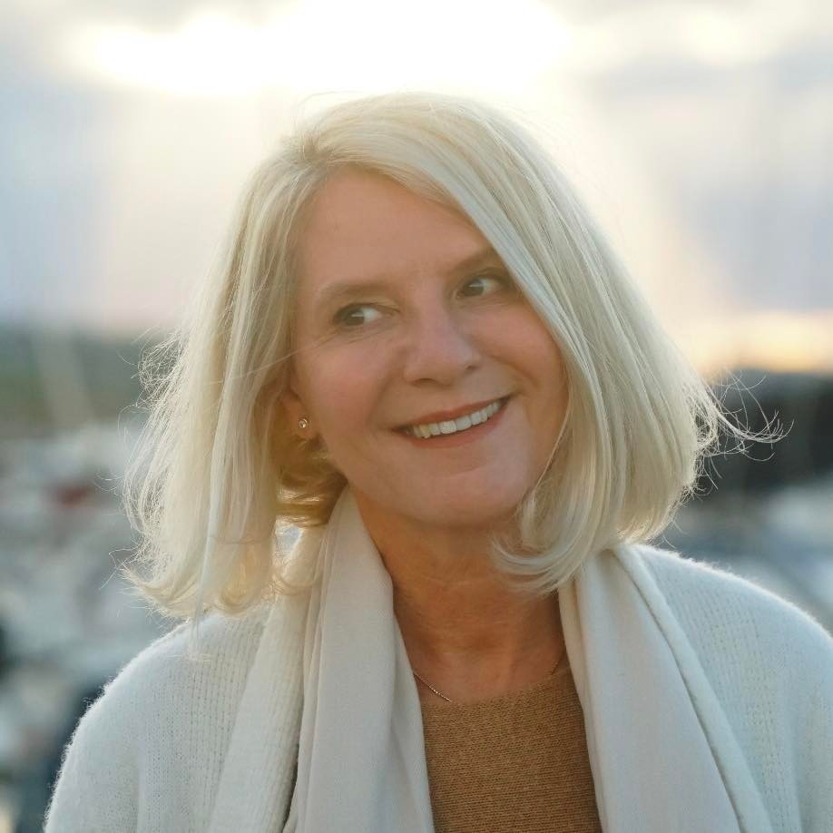 Anke Dietz - Amonaro.com